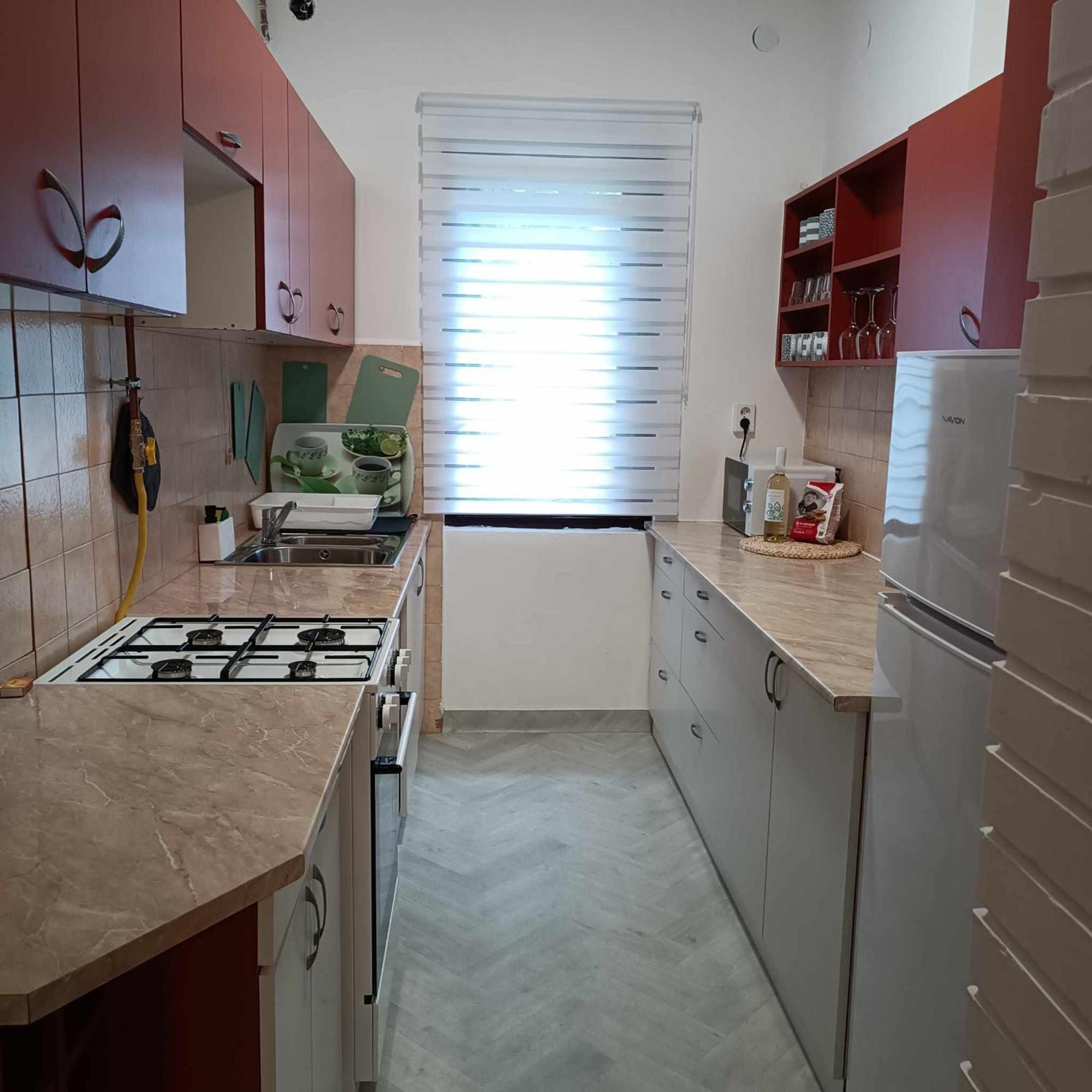 Tuerkiz Apartman - 5 Szobas 13 Fos Apartmanhaz 4Km A Balaton- Balatonszabadi Fürdőtelep Extérieur photo